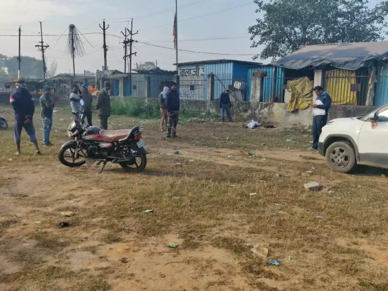 बड़ी खबर - घरघोडा हाई स्कूल मैदान में अज्ञात लाश मिलने से क्षेत्र में सनसनी 1 IMG 20231221 083408 768x576 1